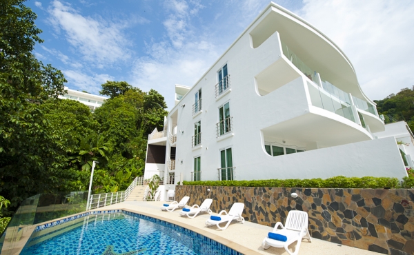 Appartamento in vendita nel complesso Kata Ocean View a Phuket