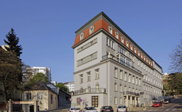 Luxury residences for rent in heritage building in Bratislava