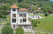 Historic villa for sale near Lake Como