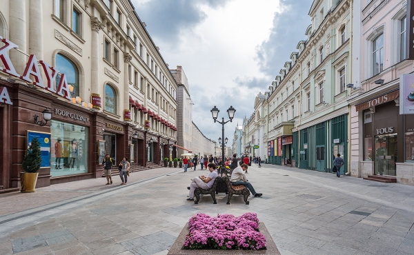 High-street retail premises for rent near the Red Square