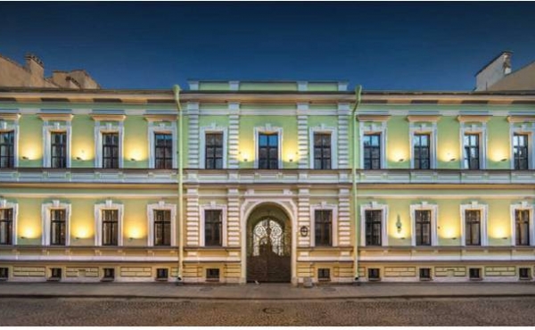 Hotel di ca.80 camere in vendita a San Pietroburgo