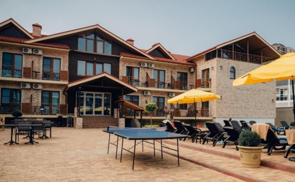 New family-run hotel (ca.50 rooms) for sale in Anapa on the Black Sea