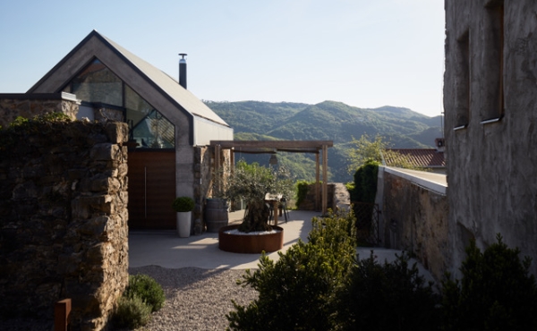 Stylish property for sale in the picturesque Vipava valley